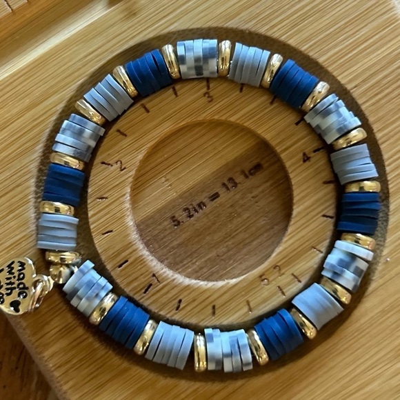 3 FRIENDSHIP BRACELETS in Midnights ๐ - Picture 3 of 4